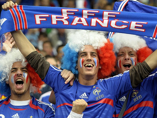 allsport-french-fans-v-italy-euro-2008_957813.jpg