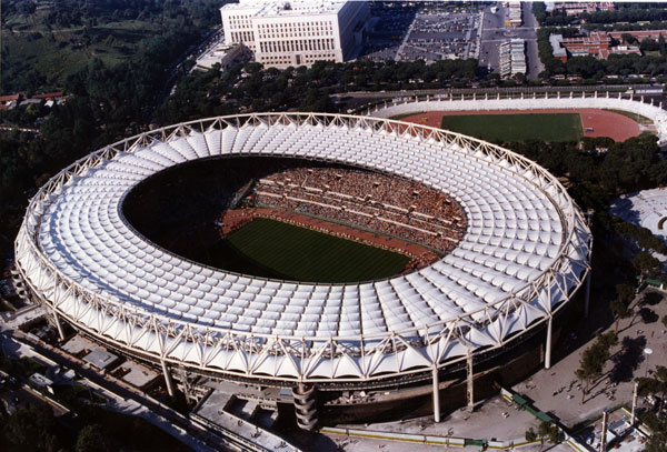 stadio-olimpico-di-roma-vista-dallalto-a-partita-in-corso.jpg