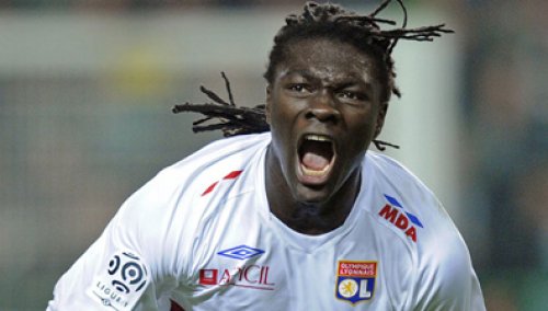 Swansea agreed terms with Lyon forward Gomis