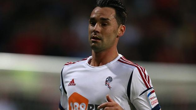 Cardiff to bid for Bolton’s Chris Eagles 