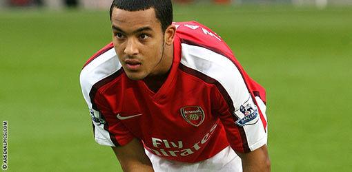 Theo Walcott is unsatisfied with his contract