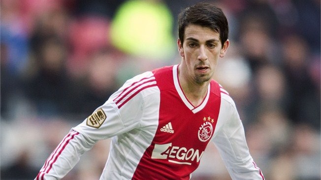 Isaac Cuenca keen to prolong his Ajax stay