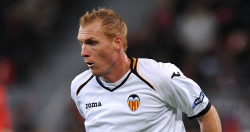 Valencia Mathieu signs new contract, despite interest from Barcelona