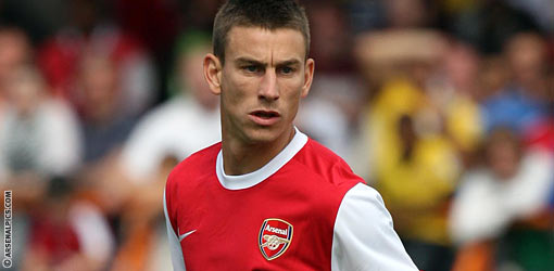 Bayern Munich and Barcelona target Koscielny determined to stay at Arsenal