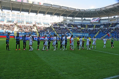 Команды вышли на поле стадиона "Черноморец"
