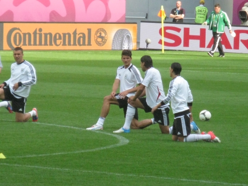 Марио Гомес на стадионе Арена-Львов. Тренеровка сборной Германии перед матчем: Германия - Португалия